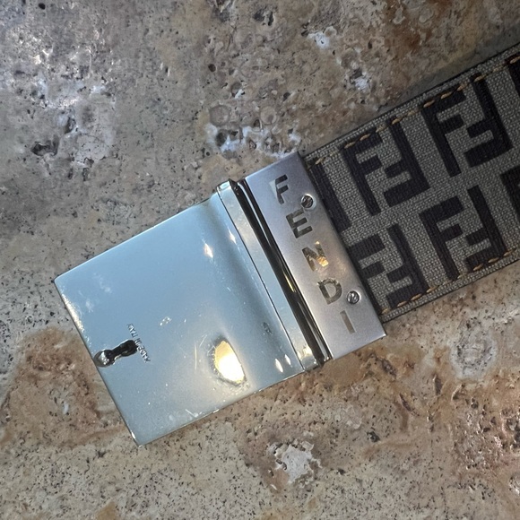 Fendi reversible belt - Picture 5 of 5